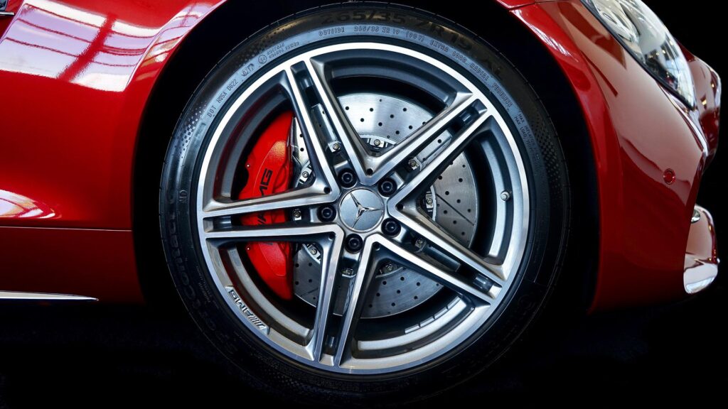 alloy-wheel-g5a881769f_1920