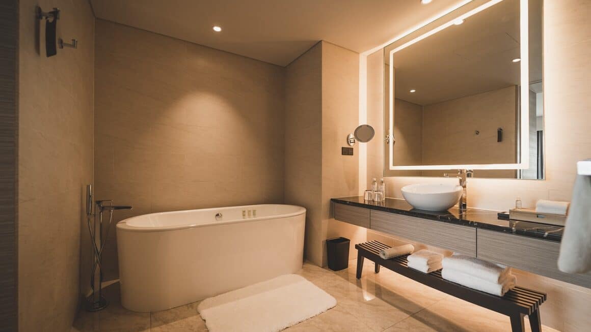 bathroom-6878035_1280